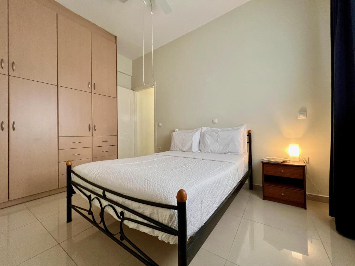 100 Meters From The Sea Apartment ซิโลกาสโตร ภายนอก รูปภาพ