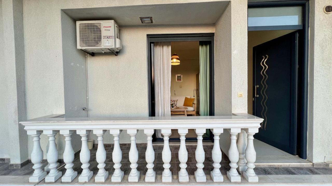 100 Meters From The Sea Apartment ซิโลกาสโตร ภายนอก รูปภาพ